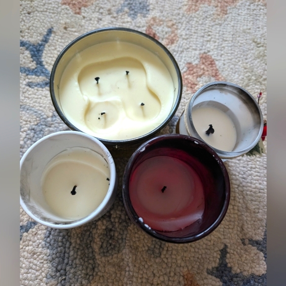 Holiday Candle Bundle - Picture 2 of 3